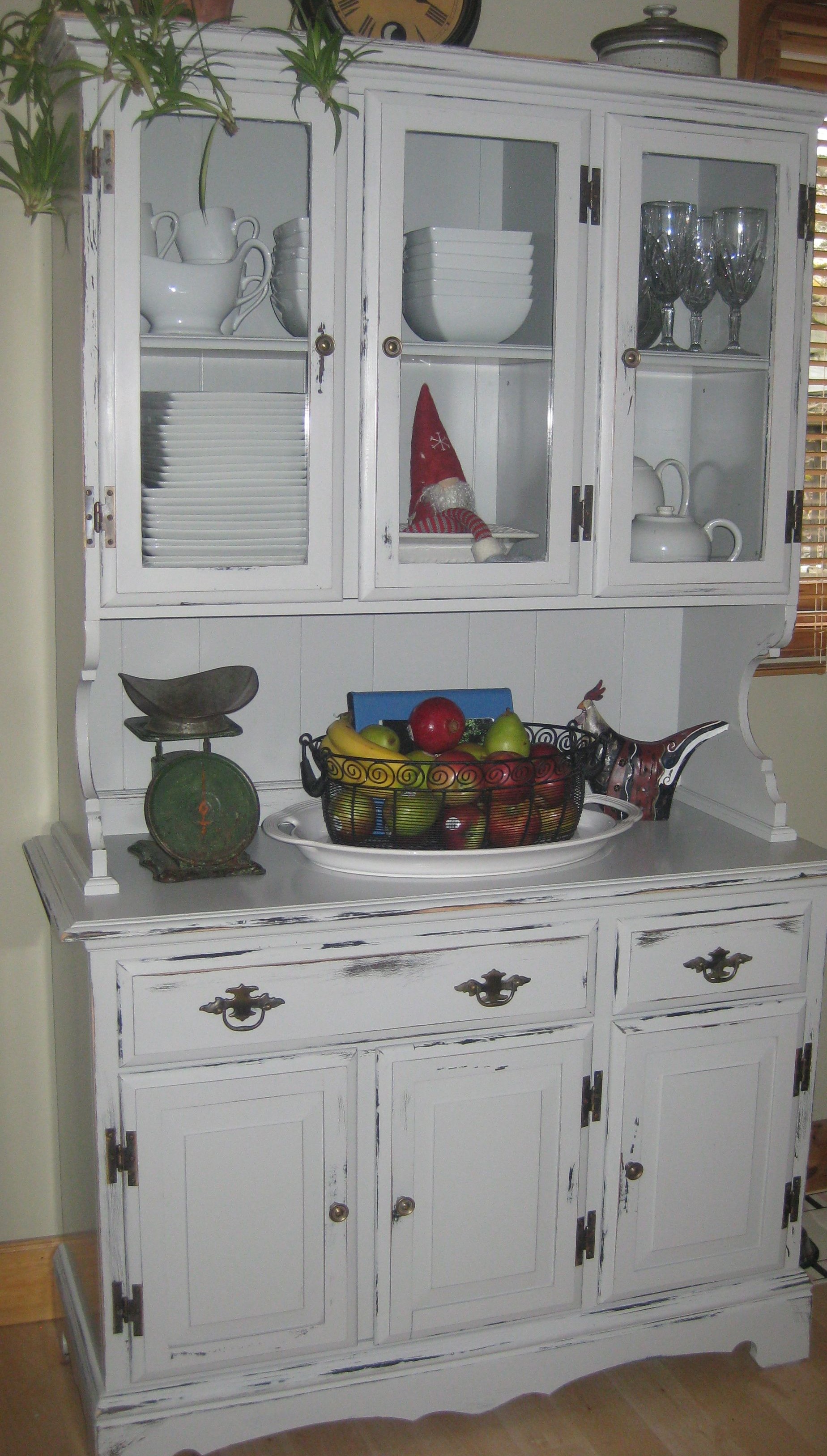 buffet and hutch painted